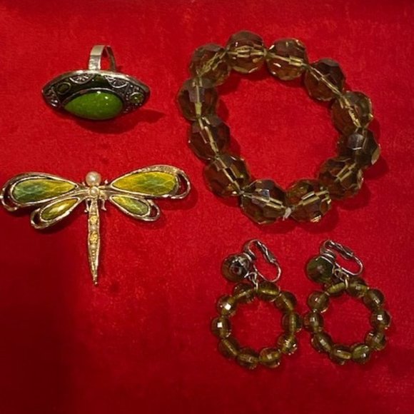 Dalsheim Green Bead Earrings & Jewelry 5 - LOT - Picture 3 of 11